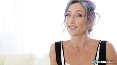 Sadie Sommerville: Gets Ass-Fucked For The First Time