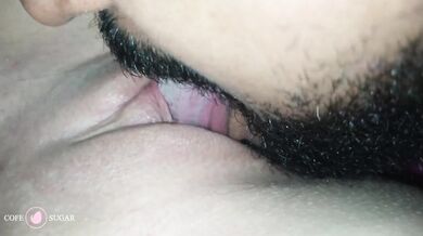 CLOSE UP sucking pussy and fucking cum in pussy