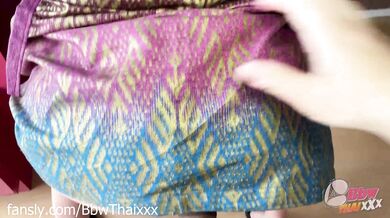 Thai Hotel maid wear silk sarong while working สาวโรงแรมไทย Full & Uncen in Fansly @BbwThaixxx 25min