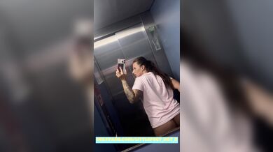 Masturbating On The Elevator, I Hope Nobody Discover Me????