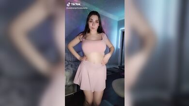 Leila's Sexy Dance