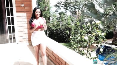 Shanie Gaviria: SCORE Super-Stunner Sensacional