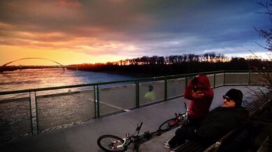 Very risky sex in public on an outdoor bridge