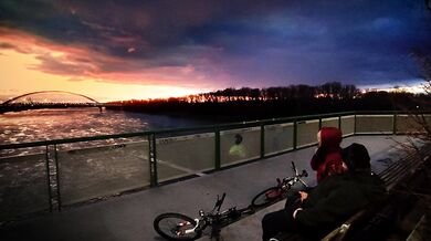 Very risky sex in public on an outdoor bridge