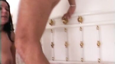 Domestic pleasure with my lover an Italian MILF gets her ass stuffed
