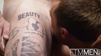 Bottom gay hole creampied by inked top