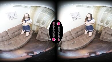 Horny Student, Elise Moon, Wants To Taste Sperm - Doll Face