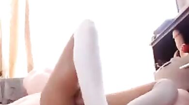 CAN SOMEONE PLEASE TELL ME HER NAME??