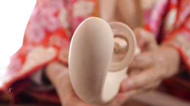 色打掛けのまま我慢出来なくて秘密のオナニーをしてしまうナンチャッテ花嫁