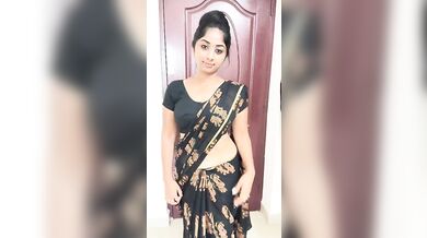 Sharmy Tamil Insta Influencer Seducing Hot