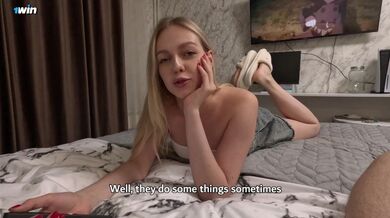 My friend seduced me with her pussy - Arisha_Mills