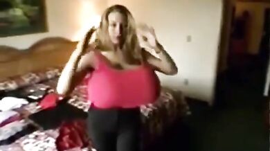 Chelsea Charms changing clothes