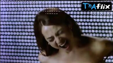 Leonor Watling Breasts Scene in Son De Mar