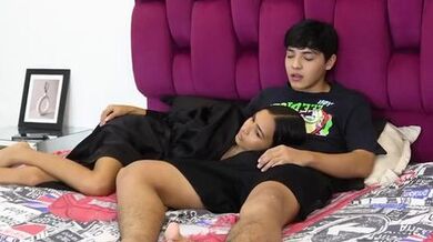 I Watch Tv With My Stepsister And Make Her Suck My Dick Jwuqf3N