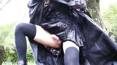 Crossdresser【女装】魔女が森の中で魔法の杖を使ってオナニーする