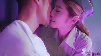 Sexy Officer Li Zhiyan Convinces Horny Man To Join The Military
