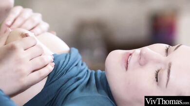 Cute teen lesbian brings her lover to orgasm