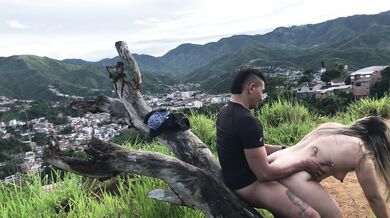 Colombian mature, arrives at the hill so my friend can fill her with milk