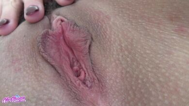 Amateur fucked by horse squirt on his cock when he cum inside her a lot