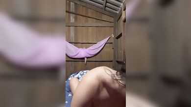 Istri Selingkuh Gara-gara Suka Kontol Yg Lebih Besar