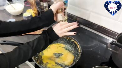 Lyalkamotanka???? knows the secret of the perfect fried eggs with sausage????????