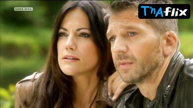 Annika Blendl Sexy Scene in Die Jagd Nach Dem Bernsteinzimmer