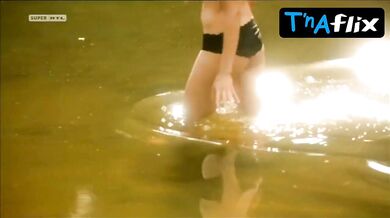 Annika Blendl Sexy Scene in Die Jagd Nach Dem Bernsteinzimmer