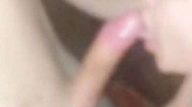 Young Amateur Teen Gives Deep Throat Blowjob in Doggystyle