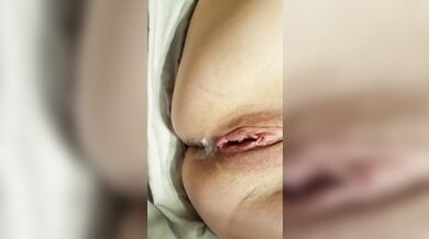 Amateur wife orgasm and a facial ending