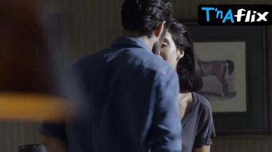 Branca Messina Sexy Scene in Amor De 4