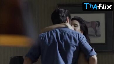 Branca Messina Sexy Scene in Amor De 4