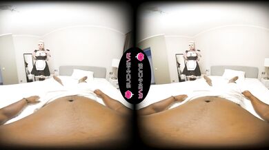 Pretty Di Sucks A Black Dick In VR