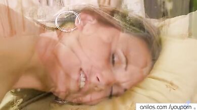 Hot mature makes pussy cream