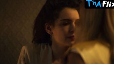 Laura Prats Lesbian Scene in High Seas