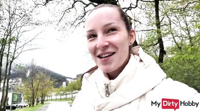 Mydirtyhobby - Hot Amateur blows a stranger outdoors