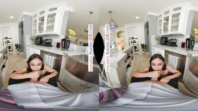 Co Ed Hottie Hailey Rose Just Has To Wrap Her Big Tits And Lips Around Her Friend's Dad's Big Dick