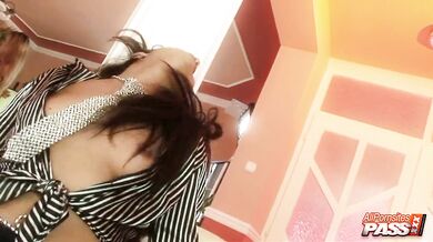 babes starting something out