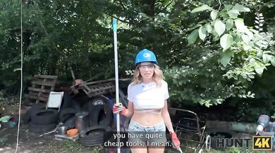 HUNT4K. Sexy handywoman Fanta Sie was seduced by a rich Hunter and fucked in his backyard (George Uhl)