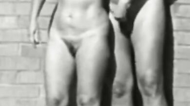 Solrig handjob med en dansk bedstemor