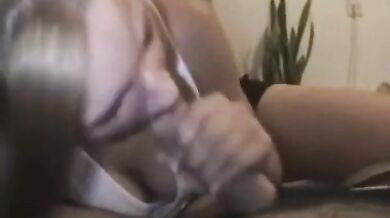 American MILF Gives a Hot Deep-Throat Blowjob