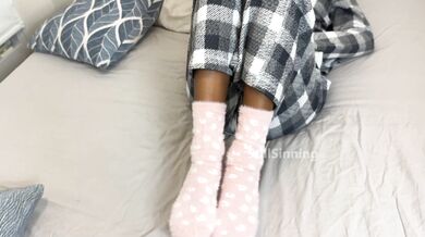 Bedtime Fuzzy Sockjob Temptation