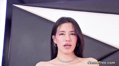 Sexy Hot Girl Self Fucks Her Vagina (Real Dick)