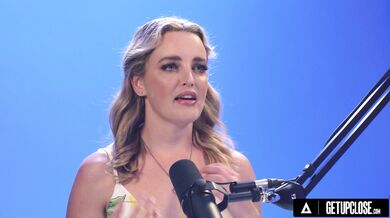 UP CLOSE - How Women Orgasm With The Gorgeous Charlie Forde! SOLO FEMALE MASTURBATION! FULL SCENE