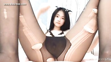 chinese model posing nude.96