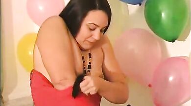 lesbian games kissing