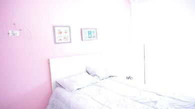 Me FOLLO a la empleada de servicio de GRANDES TETAS SarahMontufar a cambio