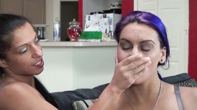 Megan Jones Cheeks Squish