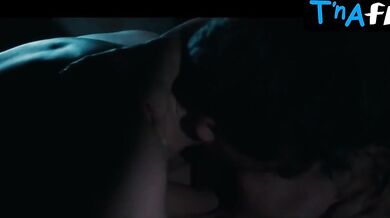 Catherine Deneuve Sexy Scene in Le Lieu Du Crime