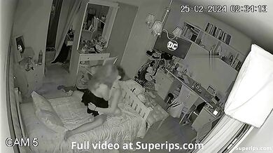 IPCAM – Teenage Virgin Couple Has Sex For 2 Hours