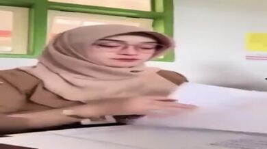 Viral Ibu Guru Salsa Jember